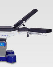 Purple Hornの外科手術台、金属操作劇場のベッドTは基盤を形づけた